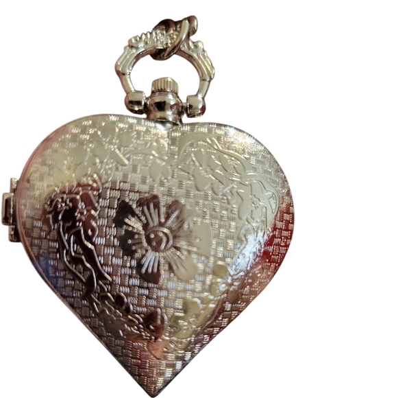 NEW Heart Shape Silver Color Pocket Watch - Picture 6 of 11